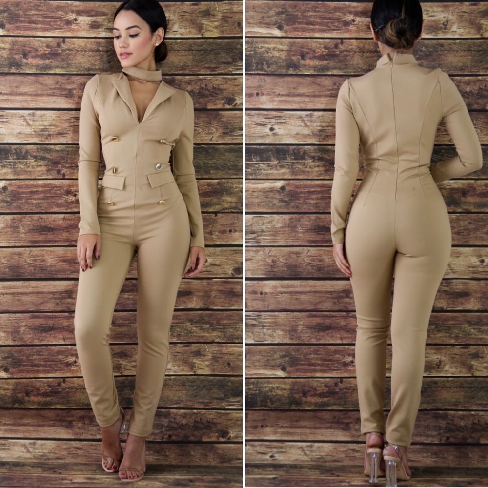 (NEW) Choker Style Jumper - Picture 2 of 6